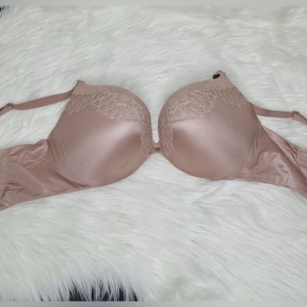 Victoria’s Secret Very Sexy Push Up Bra